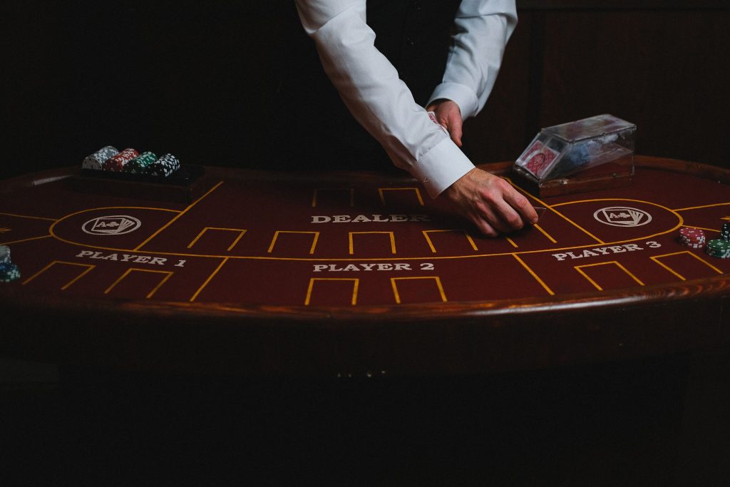 Tips for an Enhanced Live Dealer Experience - Casinos